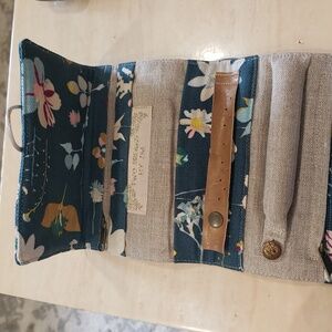 Floral Blue and Cream Travel Jewelry Holder